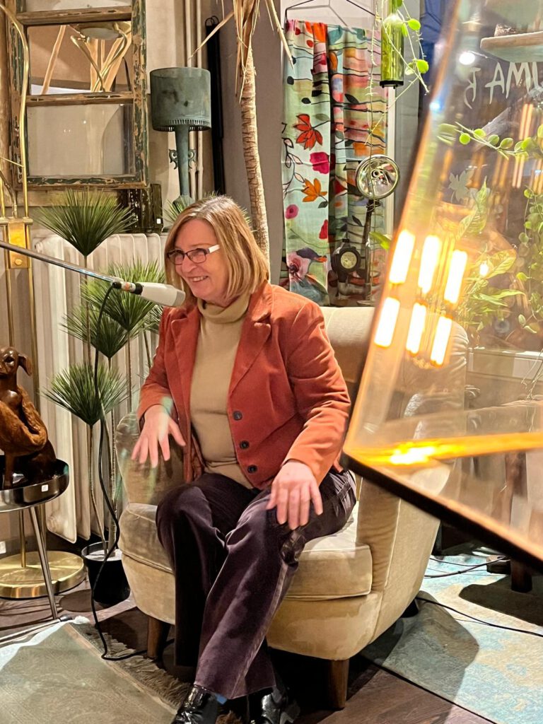Kirsten moderiert die Lesung